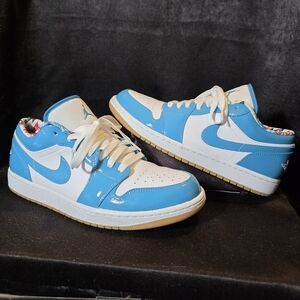 Jordan Low 1 SE Barcelona Cyber Teal Sneakers